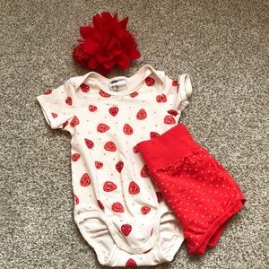 H&M strawberry outfit